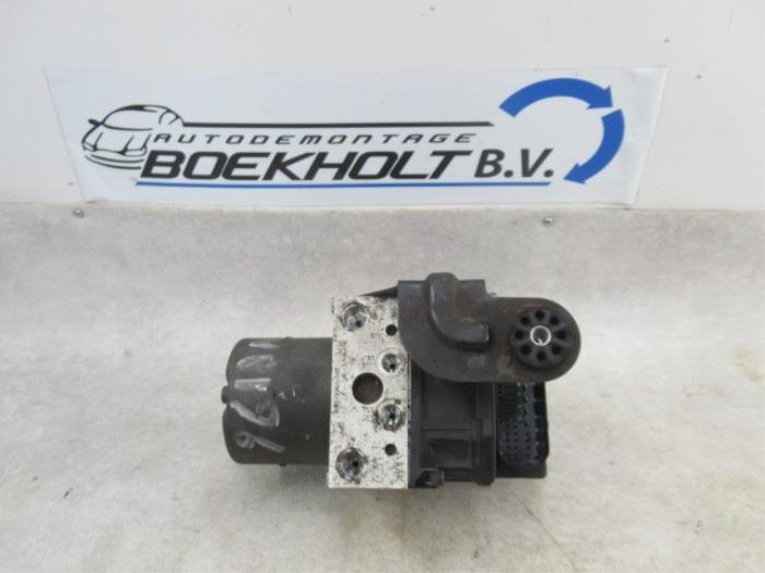 Gebruikte ABS Pomp MG ZT 2.5 V6 190 Prijs € 65,00 Margeregeling aangeboden door Boekholt autodemontage B.V
