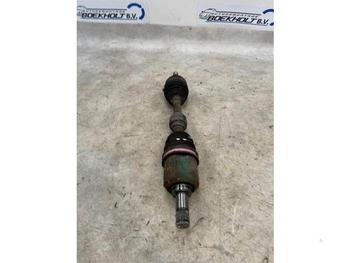 Gebruikte Steekas links-voor Mitsubishi Lancer Wagon (CS/CT) 1.6 16V Prijs € 50,00 Margeregeling aangeboden door Boekholt autodemontage B.V