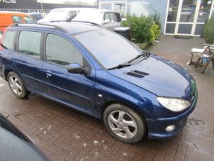 Gebruikte Tankvlotter Peugeot 206 SW (2E/K) 1.4 16V Prijs € 50,00 Margeregeling aangeboden door Boekholt autodemontage B.V