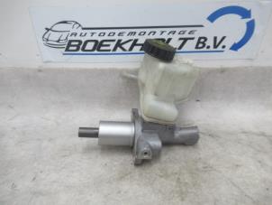 Gebruikte Hoofdremcilinder Mercedes E (C207) E-350 CGI V6 24V Prijs € 39,00 Margeregeling aangeboden door Boekholt autodemontage B.V