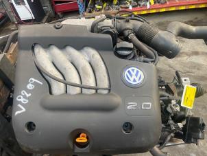 Gebruikte Afdekplaat motor Volkswagen New Beetle (9C1/9G1) 2.0 Prijs € 20,00 Margeregeling aangeboden door Boekholt autodemontage B.V