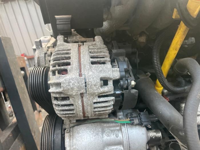 Gebruikte Dynamo Volkswagen New Beetle (9C1/9G1) 2.0 Prijs € 35,00 Margeregeling aangeboden door Boekholt autodemontage B.V