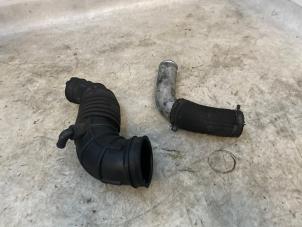 Gebruikte Turboslang Hyundai H-300 2.5 CRDi Prijs € 40,00 Margeregeling aangeboden door Boekholt autodemontage B.V