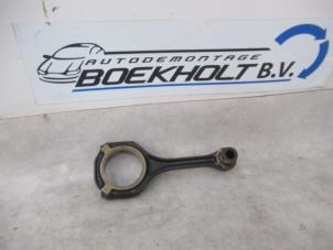 Gebruikte Drijfstang Mercedes E (C207) E-350 CGI V6 24V Prijs € 49,00 Margeregeling aangeboden door Boekholt autodemontage B.V