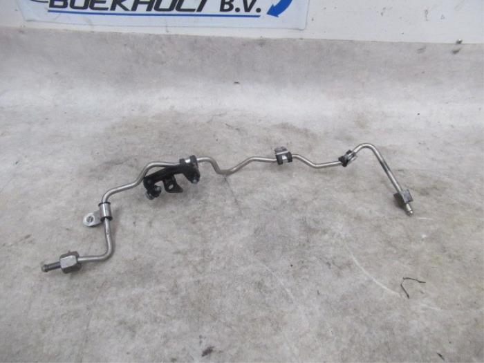 Gebruikte Brandstofleiding Mercedes E (C207) E-350 CGI V6 24V Prijs € 25,00 Margeregeling aangeboden door Boekholt autodemontage B.V
