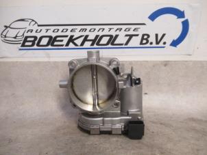 Gebruikte Gasklephuis Mercedes E (C207) E-350 CGI V6 24V Prijs € 89,00 Margeregeling aangeboden door Boekholt autodemontage B.V