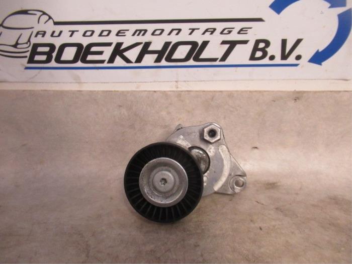 Gebruikte Spanrol Multiriem Mercedes E (C207) E-350 CGI V6 24V Prijs € 25,00 Margeregeling aangeboden door Boekholt autodemontage B.V