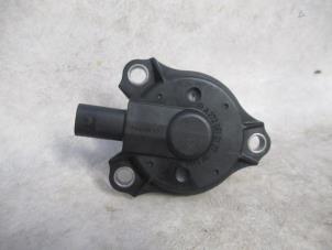 Gebruikte Nokkenas Sensor Mercedes E (C207) E-350 CGI V6 24V Prijs € 25,00 Margeregeling aangeboden door Boekholt autodemontage B.V