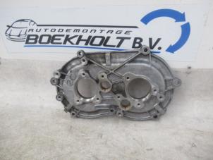 Gebruikte Distributiedeksel Mercedes E (C207) E-350 CGI V6 24V Prijs € 45,00 Margeregeling aangeboden door Boekholt autodemontage B.V