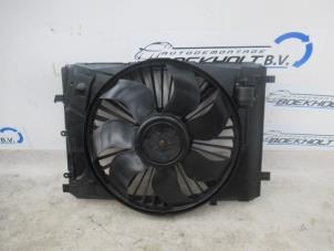 Gebruikte Fan Radiateur Mercedes E (C207) E-350 CGI V6 24V Prijs € 199,00 Margeregeling aangeboden door Boekholt autodemontage B.V