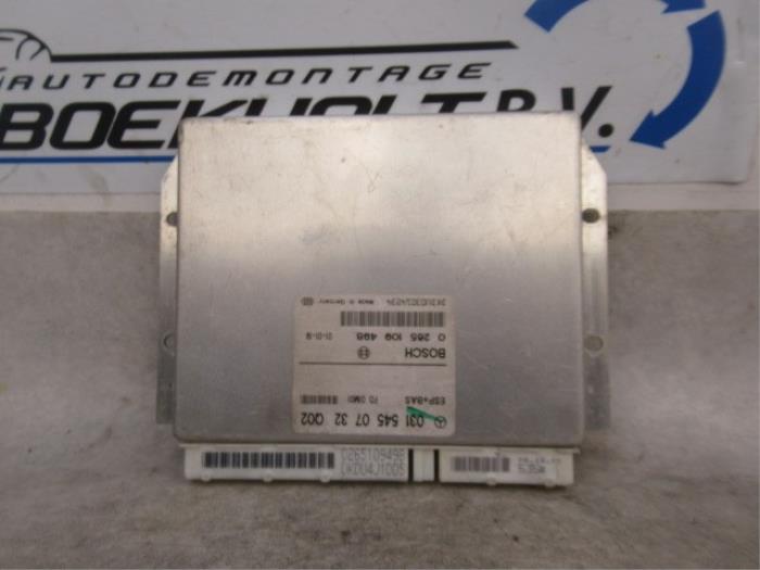 Esp computer van een Mercedes-Benz E Combi (S210) 2.2 E-220 CDI 16V 2001