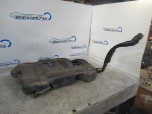 Gebruikte Tank Peugeot 407 (6D) 2.0 16V Prijs € 125,00 Margeregeling aangeboden door Boekholt autodemontage B.V