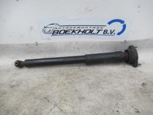 Gebruikte Schokbreker rechts-achter Mercedes E (C207) E-350 CGI V6 24V Prijs € 49,00 Margeregeling aangeboden door Boekholt autodemontage B.V