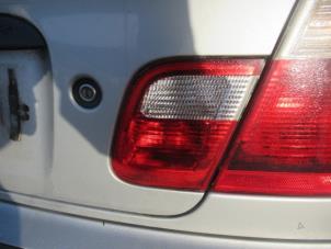 Gebruikte Achterlicht rechts BMW 3 serie (E46/4) 316i Prijs € 20,00 Margeregeling aangeboden door Boekholt autodemontage B.V