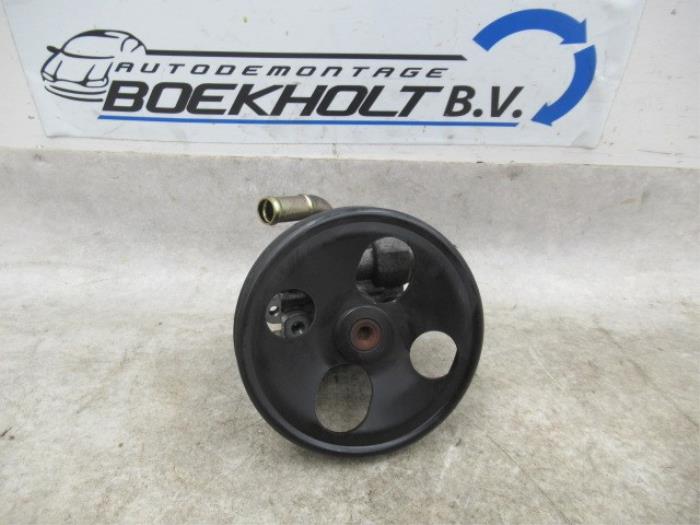 Gebruikte Servopomp Suzuki Liana (ERC/ERD/RH4) 1.6 MPi 16V Prijs € 39,00 Margeregeling aangeboden door Boekholt autodemontage B.V