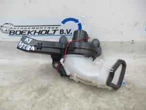 Gebruikte Aanjager Citroen C4 Grand Picasso (UA) 2.0 16V Autom. Prijs € 29,00 Margeregeling aangeboden door Boekholt autodemontage B.V