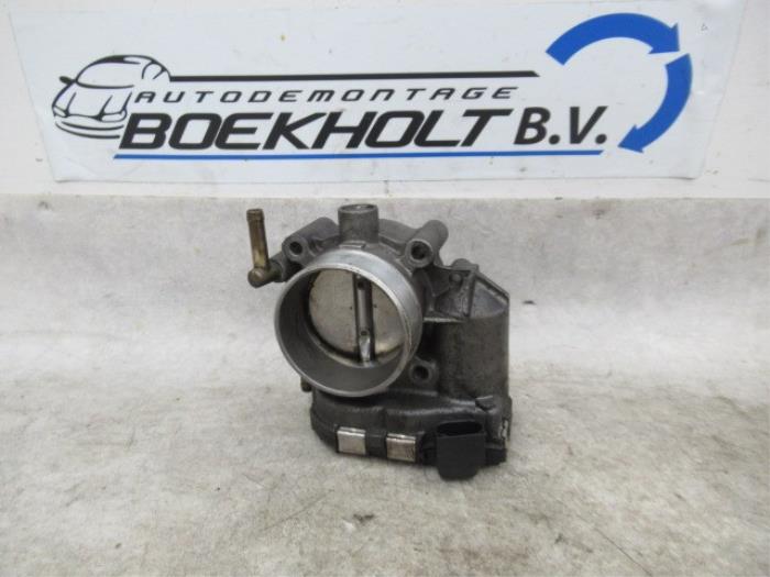 Gebruikte Gasklephuis Ford Mondeo III Wagon 1.8 16V SCI Prijs € 75,00 Margeregeling aangeboden door Boekholt autodemontage B.V