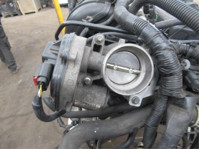 Gebruikte Gasklephuis Ford Focus C-Max 1.8 16V Prijs € 59,00 Margeregeling aangeboden door Boekholt autodemontage B.V