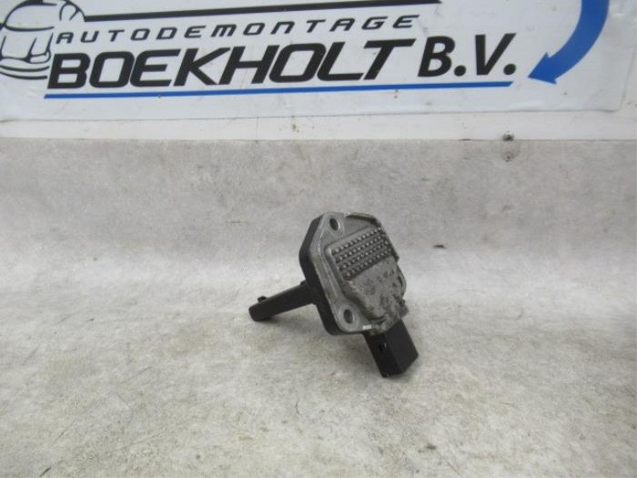 Gebruikte Oliepeil sensor BMW 3 serie Touring (E46/3) 318i 16V Prijs € 35,00 Margeregeling aangeboden door Boekholt autodemontage B.V