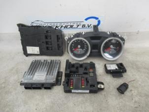 Gebruikte Slotenset Renault Megane II (BM/CM) 1.5 dCi 80 Prijs € 125,00 Margeregeling aangeboden door Boekholt autodemontage B.V