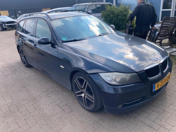Gebruikte Steekas links-voor BMW 3 serie Touring (E91) 318i 16V Prijs € 48,00 Margeregeling aangeboden door Boekholt autodemontage B.V