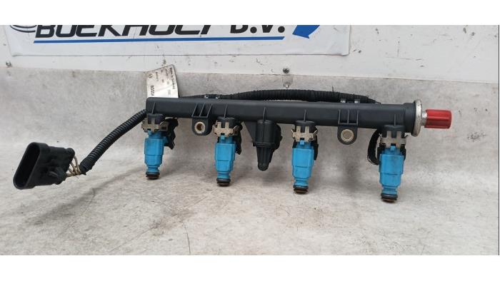 Gebruikte Verstuiver brug Fiat Punto II (188) 1.2 16V Prijs € 65,00 Margeregeling aangeboden door Boekholt autodemontage B.V