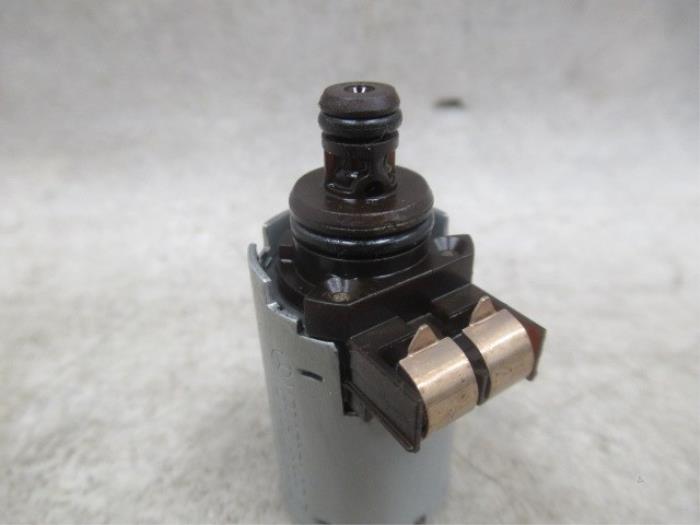 Oliedruk Schakelaar van een Mercedes-Benz C (W203) 1.8 C-200K 16V 2002