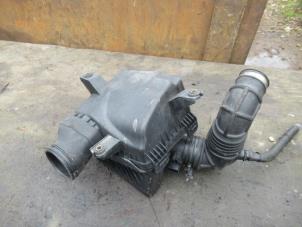 Gebruikte Luchtfilterhuis Hyundai Terracan 2.9 CRDi 16V Prijs € 25,00 Margeregeling aangeboden door Boekholt autodemontage B.V