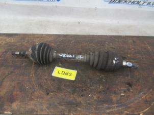 Gebruikte Steekas links-voor Opel Zafira (F75) 2.2 16V Prijs € 42,00 Margeregeling aangeboden door Boekholt autodemontage B.V