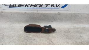 Gebruikte Schakelaar Elektrisch Raam Daewoo Leganza 2.0 SX,CDX 16V Prijs € 20,00 Margeregeling aangeboden door Boekholt autodemontage B.V