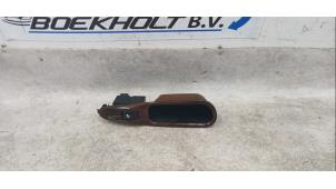 Gebruikte Ruit schakelaar elektrisch Daewoo Leganza 2.0 SX,CDX 16V Prijs € 20,00 Margeregeling aangeboden door Boekholt autodemontage B.V