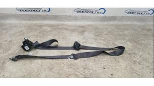 Gebruikte Veiligheidsgordel rechts-achter Hyundai Matrix 1.6 16V Prijs € 39,00 Margeregeling aangeboden door Boekholt autodemontage B.V