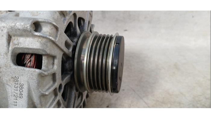 Dynamo van een Kia Rio III (UB) 1.1 CRDi VGT 12V 2012