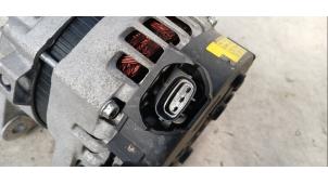Dynamo van een Kia Rio III (UB) 1.1 CRDi VGT 12V 2012