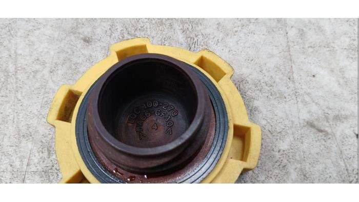 Oliedop van een MG ZT 2.5 V6 190 2002