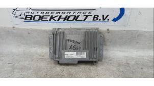Gebruikte Computer Motormanagement Renault Megane Classic (LA) 1.6i RN,RT,Alizé Prijs € 45,00 Margeregeling aangeboden door Boekholt autodemontage B.V