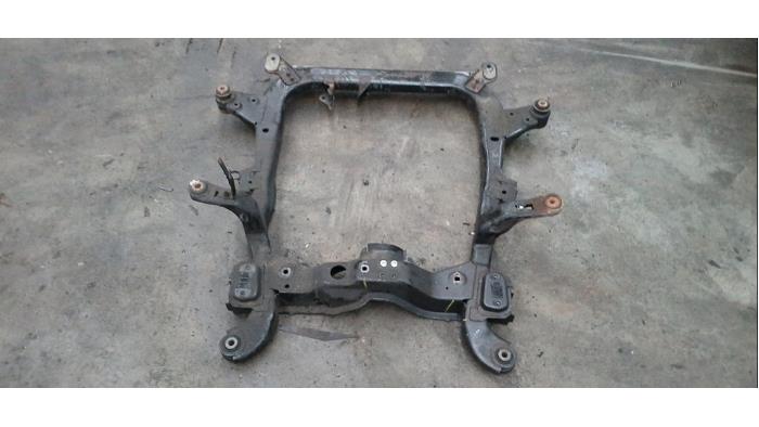 Gebruikte Subframe Opel Zafira (M75) 2.2 16V Direct Ecotec Prijs € 75,00 Margeregeling aangeboden door Boekholt autodemontage B.V