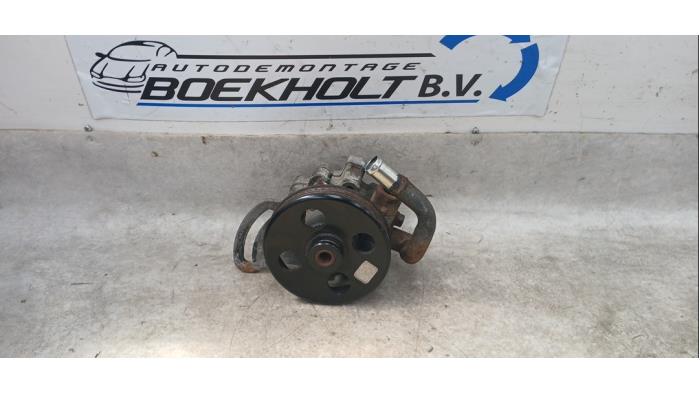 Gebruikte Stuurbekrachtiging Pomp Chevrolet Spark (M300) 1.0 16V Bifuel Prijs € 19,00 Margeregeling aangeboden door Boekholt autodemontage B.V