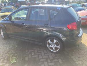 Gebruikte Ruit Driekhoek links-achter Seat Altea (5P1) 2.0 TDI 16V Prijs € 40,00 Margeregeling aangeboden door Boekholt autodemontage B.V
