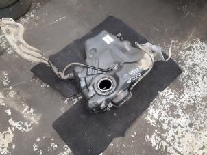 Gebruikte Tank Seat Altea (5P1) 2.0 TDI 16V Prijs € 78,00 Margeregeling aangeboden door Boekholt autodemontage B.V