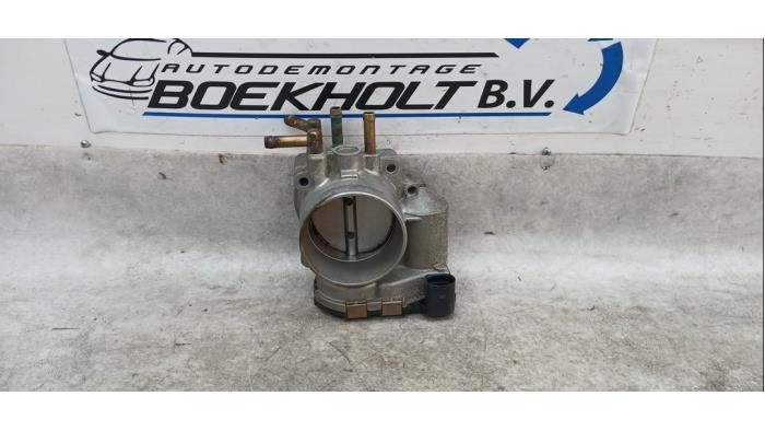 Gebruikte Gasklephuis Audi A4 Avant Quattro (B5) 2.8 V6 30V Prijs € 35,00 Margeregeling aangeboden door Boekholt autodemontage B.V