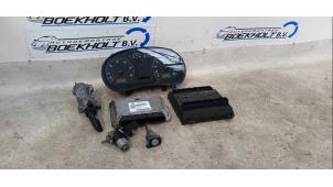 Gebruikte Slotenset Volkswagen Polo IV (9N1/2/3) 1.4 16V Prijs € 185,00 Margeregeling aangeboden door Boekholt autodemontage B.V