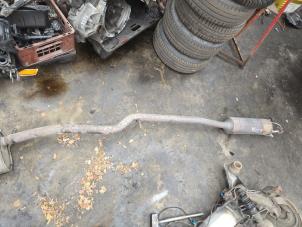 Gebruikte Uitlaat Middendemper Citroen C5 II Berline (RC) 2.0 16V Prijs € 75,00 Margeregeling aangeboden door Boekholt autodemontage B.V