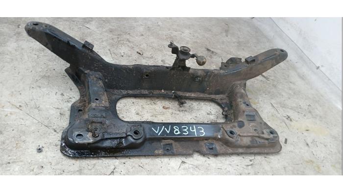 Gebruikte Subframe Peugeot Partner 1.6 HDI 75 Prijs € 75,00 Margeregeling aangeboden door Boekholt autodemontage B.V