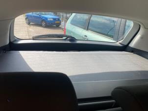 Gebruikte Steun Hoedenplank Toyota Avensis Wagon (T25/B1E) 2.2 D-4D 16V D-CAT Prijs € 27,00 Margeregeling aangeboden door Boekholt autodemontage B.V