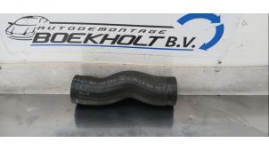 Gebruikte Intercooler Slang Peugeot Boxer (U9) 3.0 HDi 160 Euro 4 Prijs € 35,00 Margeregeling aangeboden door Boekholt autodemontage B.V