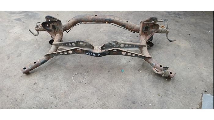 Subframe van een Volkswagen Touran (1T1/T2) 1.9 TDI 105 2006