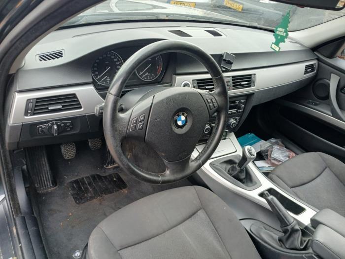 Gebruikte Handrem Mechaniek BMW 3 serie Touring (E91) 318d 16V Prijs € 33,00 Margeregeling aangeboden door Boekholt autodemontage B.V