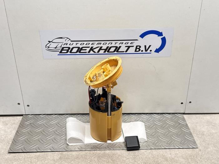 Gebruikte Tank element Pomp BMW 3 serie Touring (E91) 318d 16V Prijs € 22,99 Inclusief btw aangeboden door Boekholt autodemontage B.V