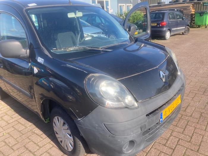 Gebruikte Aandrijfas links-achter Renault Kangoo Express (FW) 1.5 dCi 70 Prijs € 40,00 Margeregeling aangeboden door Boekholt autodemontage B.V